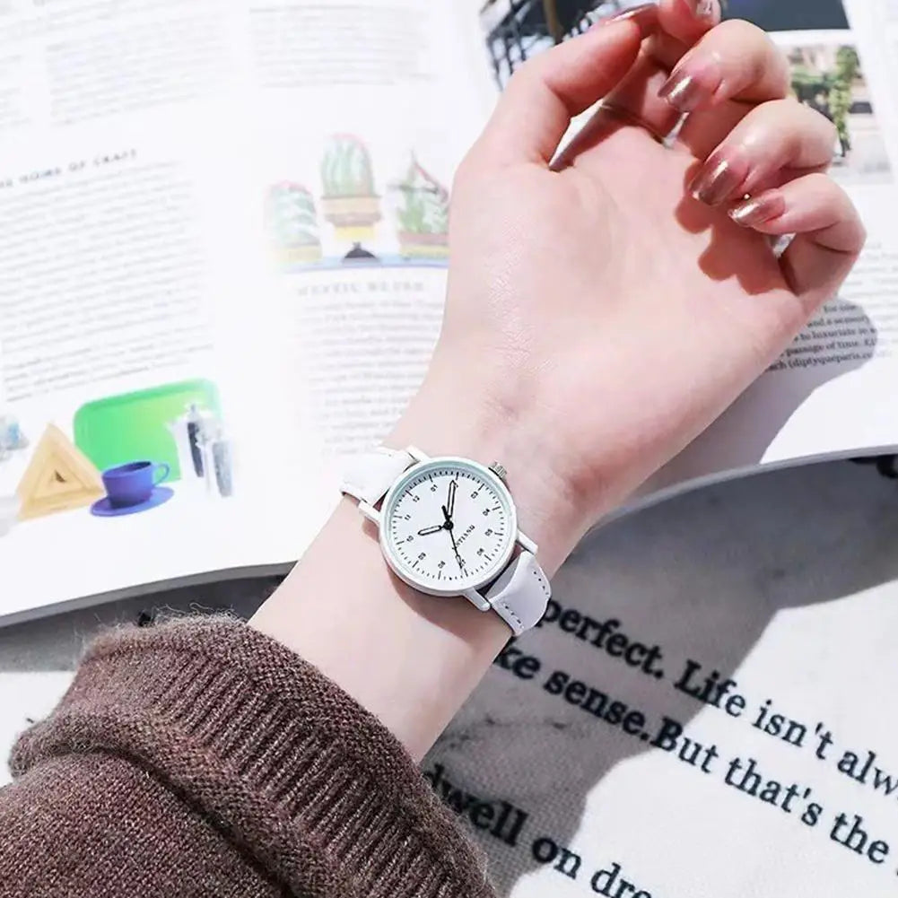 Simulated Watch for Women Leather Strap Korean Ladies Watch Fashion Simple Style Quartz Wristwatch Lady Watch Women's Wristwatch