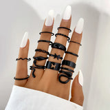 Trendy 22pcs Heart Black Rings Set For Women Vintage Geometric Cross Pearl Butterfly Finger Rings Women's Fashion Party Jewelry