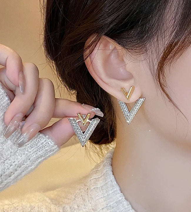 2023 Korea new design fashion jewelry 14K gold plated luxury zircon letter V earrings elegant women's evening party accessories