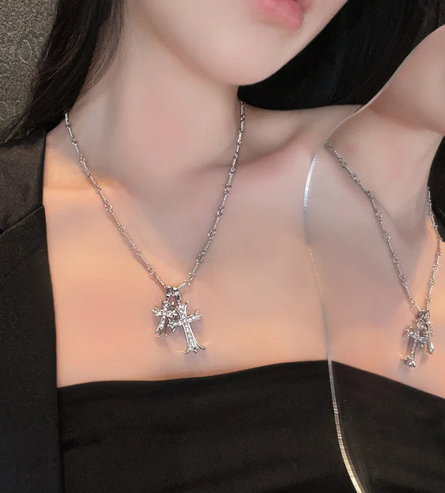 Exquisite Fashion Crow Double Cross Diamond-Encrusted Pendant Necklace Men's And Women's Hip Hop Light Jewelry Accessories 2023