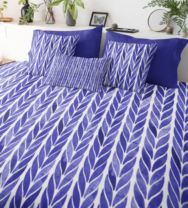 Blue Knit Comforter Set